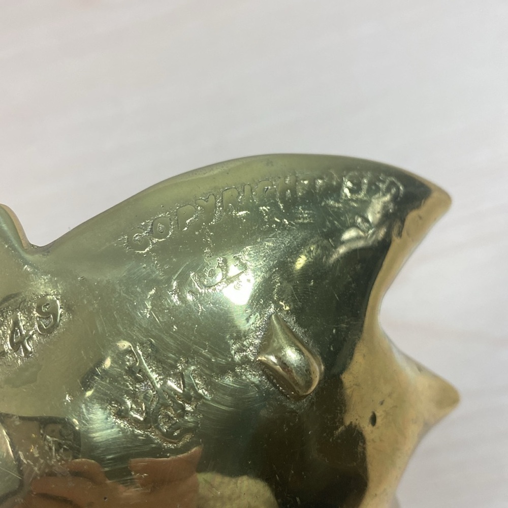 Virginia Metalcrafters Brass Sage Leaf-Shaped Decorative Dish - Picture 3 of 3